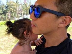 邓超女儿照片,可爱瞬间，萌化人心