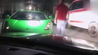 网红怒砸兰博基尼,一场引发热议的炫富风波